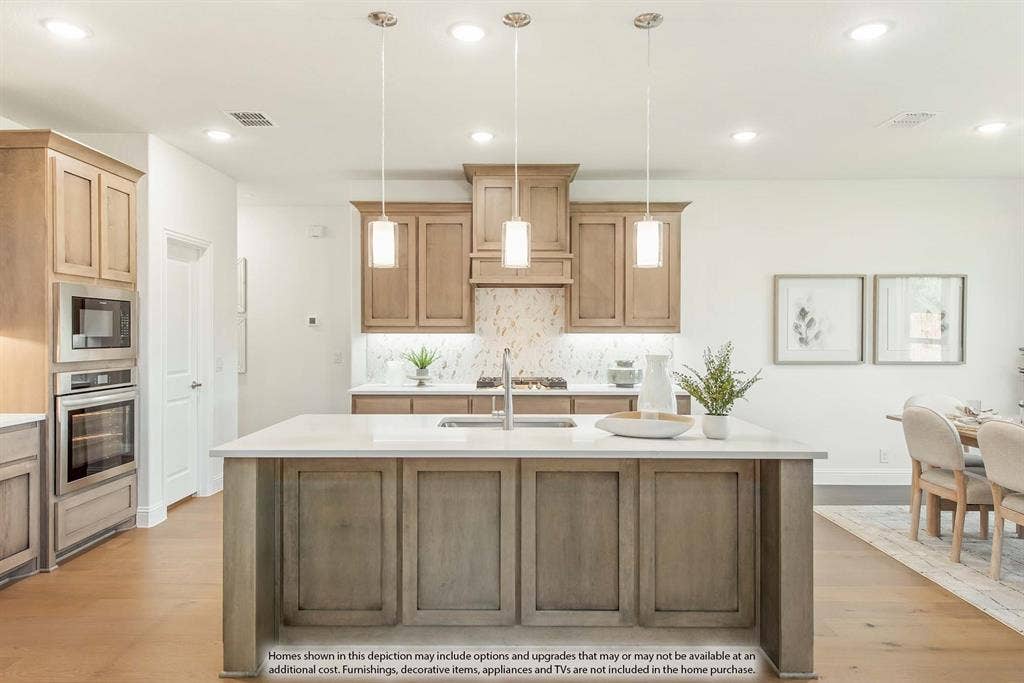 556 Holiday Avenue, Waxahachie, TX 75165 556 Holiday Avenue, Waxahachie, TX 75165