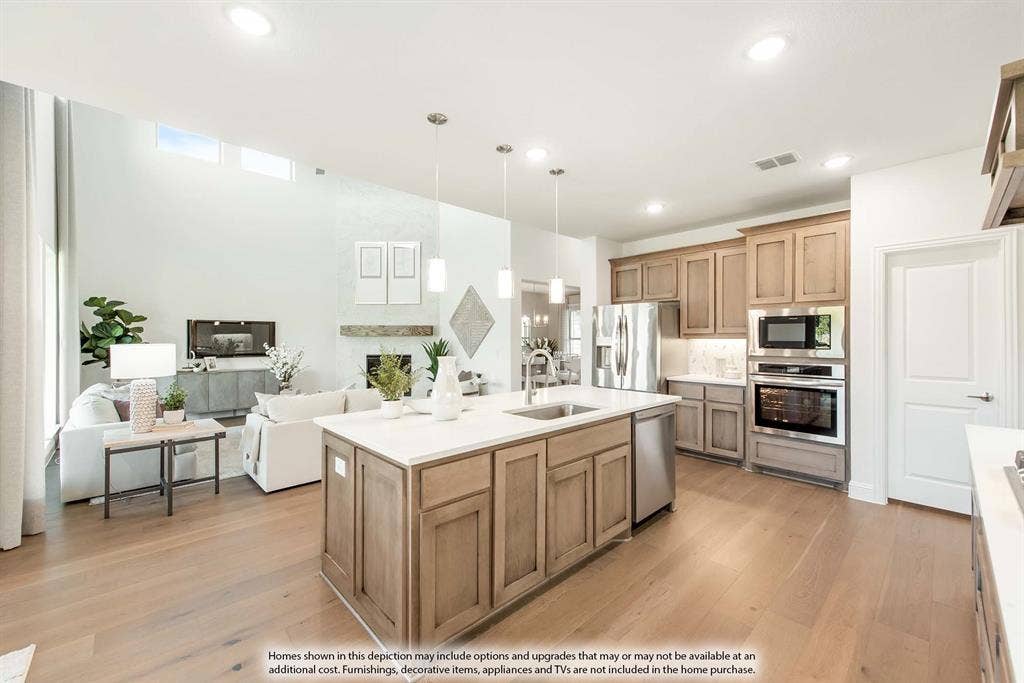 556 Holiday Avenue, Waxahachie, TX 75165 556 Holiday Avenue, Waxahachie, TX 75165