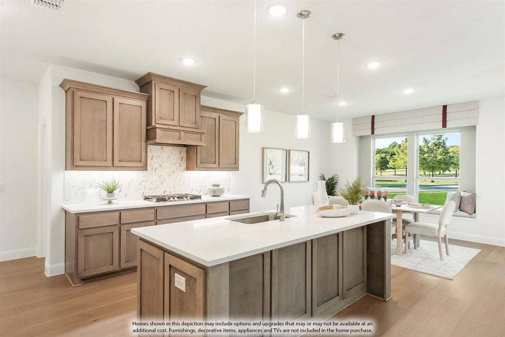 556 Holiday Avenue, Waxahachie, TX 75165 556 Holiday Avenue, Waxahachie, TX 75165