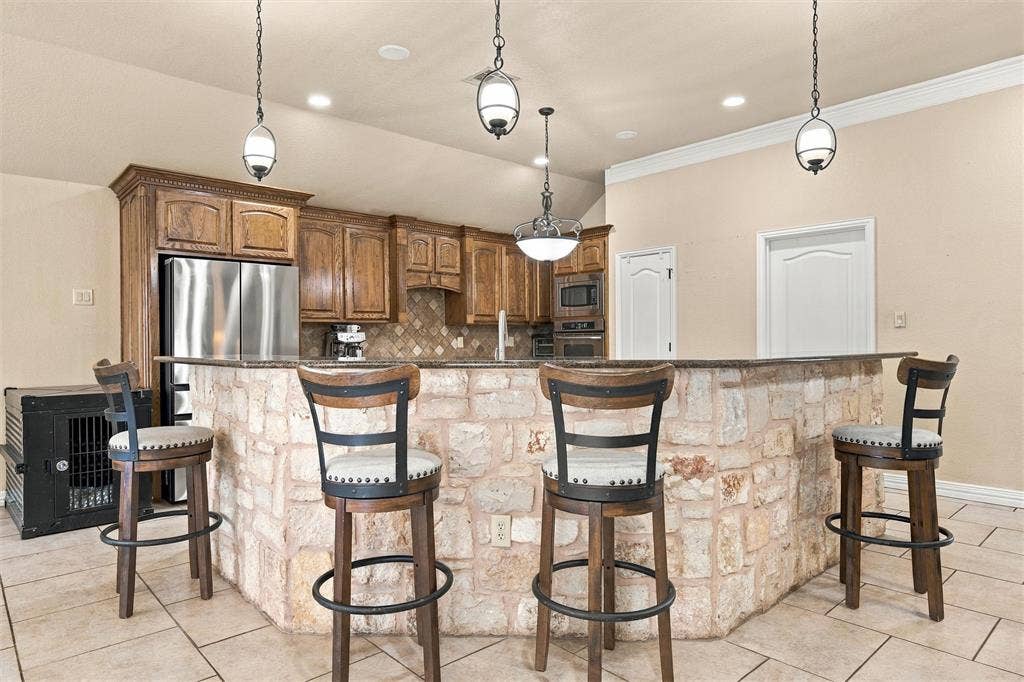 321 Canterbury Road, Waco, TX 76712