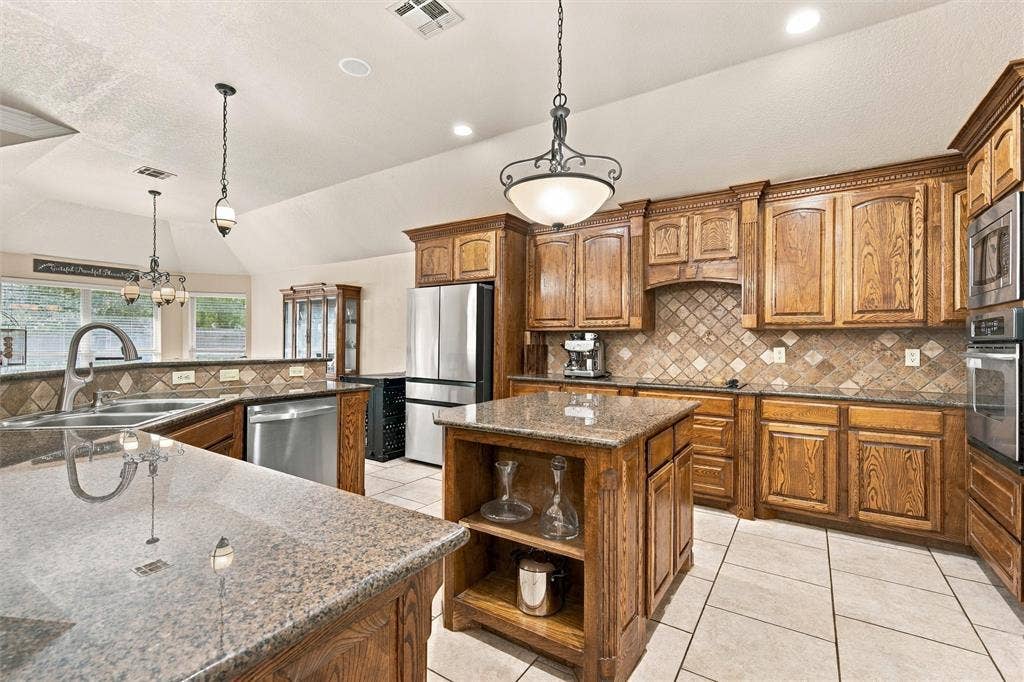 321 Canterbury Road, Waco, TX 76712