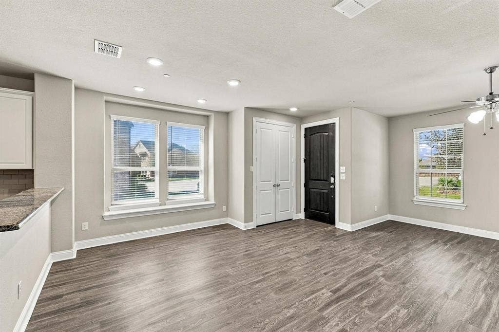4641 Piedras Lanzar Drive, McKinney, TX 75070 4641 Piedras Lanzar Drive, McKinney, TX 75070