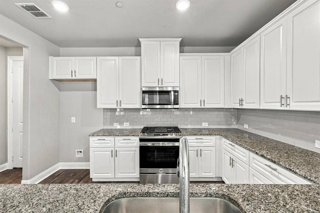 4641 Piedras Lanzar Drive, McKinney, TX 75070 4641 Piedras Lanzar Drive, McKinney, TX 75070