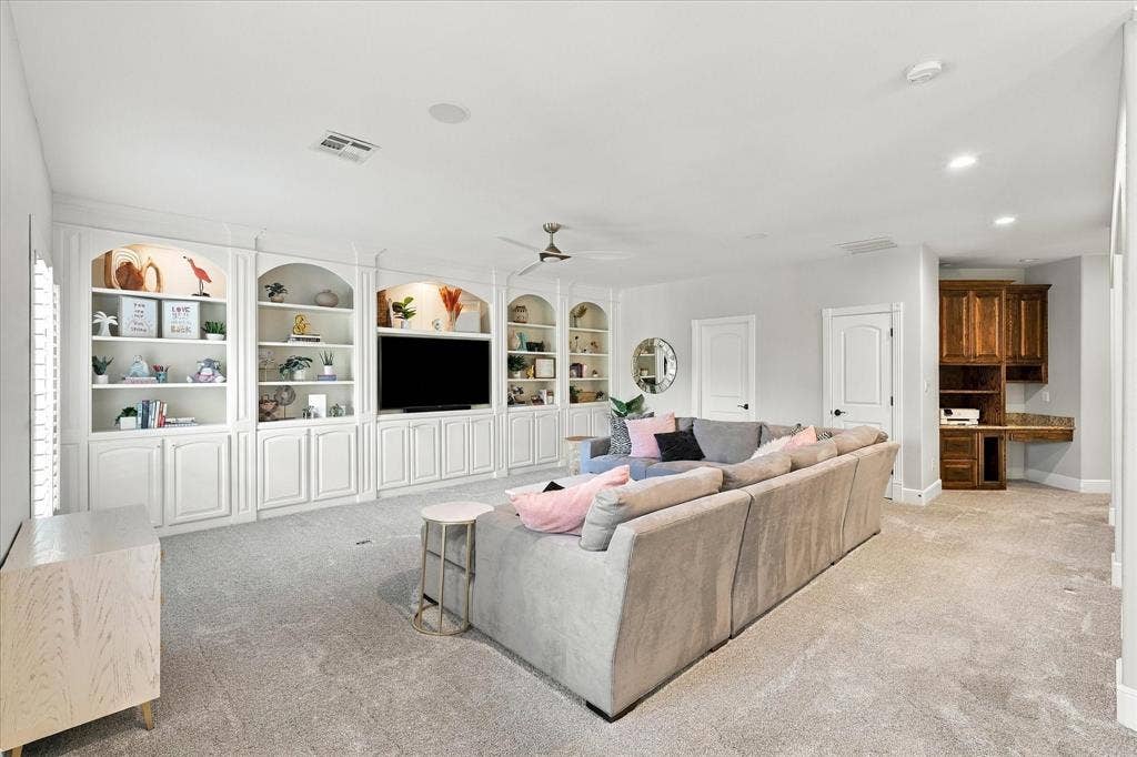 2717 Enid Drive, Plano, TX 75093 2717 Enid Drive, Plano, TX 75093