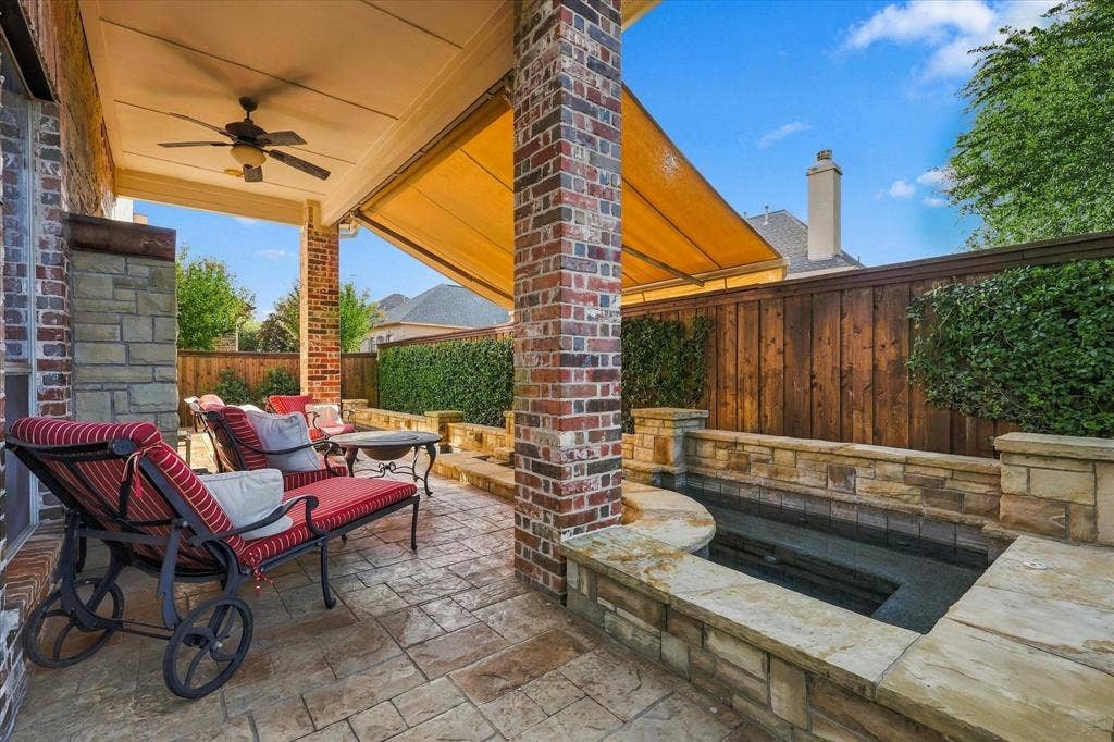 2717 Enid Drive, Plano, TX 75093 2717 Enid Drive, Plano, TX 75093