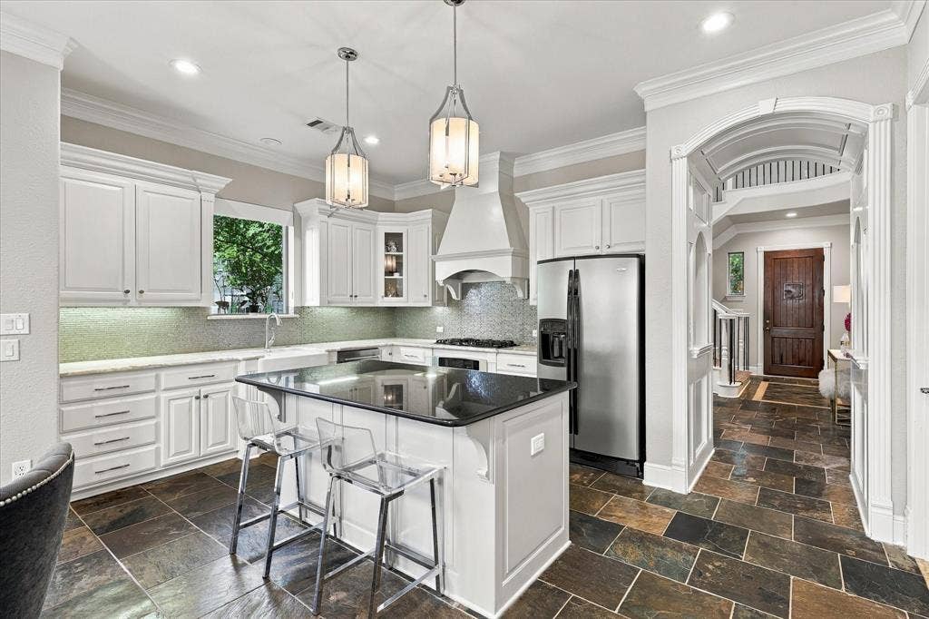 2717 Enid Drive, Plano, TX 75093 2717 Enid Drive, Plano, TX 75093