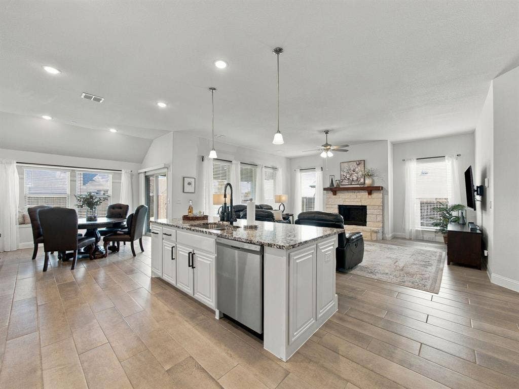 265 Resting Place Road, Waxahachie, TX 75165