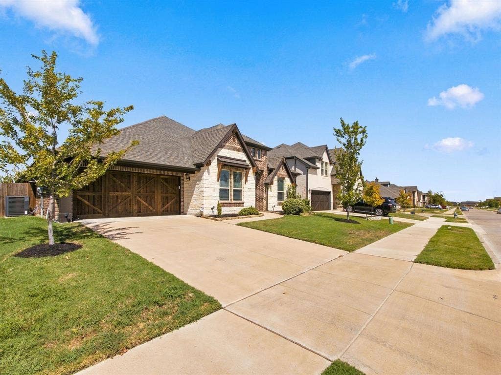 265 Resting Place Road, Waxahachie, TX 75165