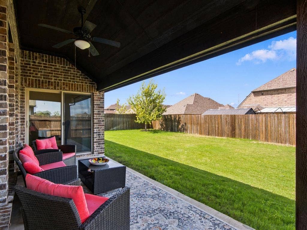265 Resting Place Road, Waxahachie, TX 75165