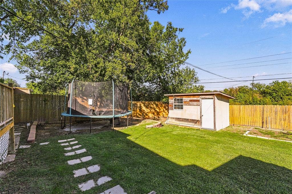 1812 Spring Lake Drive, Mesquite, TX 75149 1812 Spring Lake Drive, Mesquite, TX 75149
