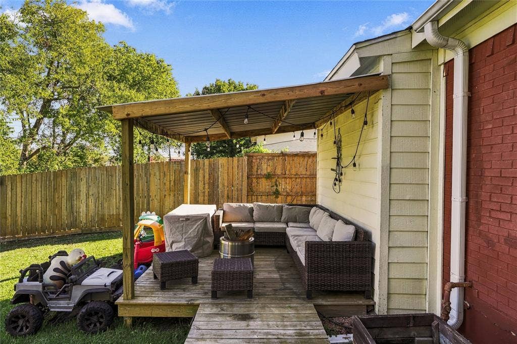 1812 Spring Lake Drive, Mesquite, TX 75149 1812 Spring Lake Drive, Mesquite, TX 75149