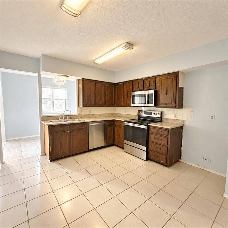 2705 Springlake Court, Irving, TX 75060 2705 Springlake Court, Irving, TX 75060