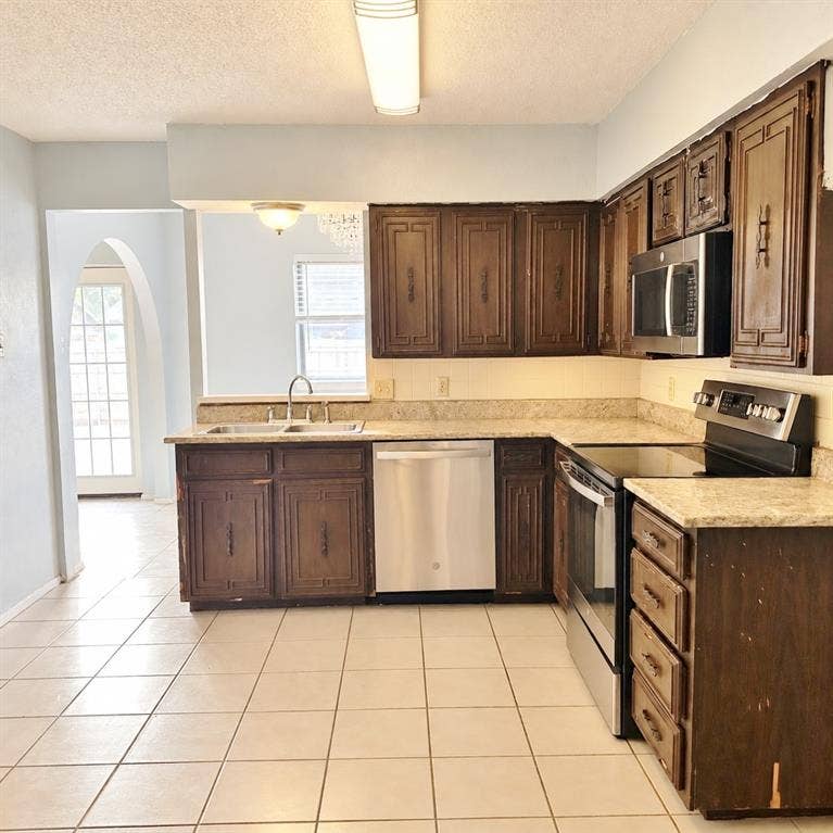 2705 Springlake Court, Irving, TX 75060 2705 Springlake Court, Irving, TX 75060