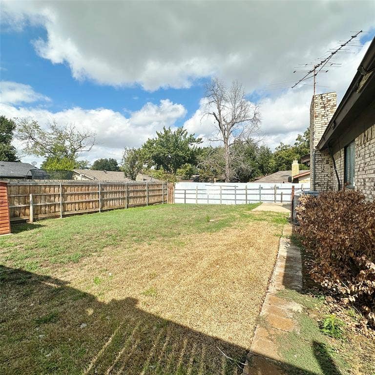 2705 Springlake Court, Irving, TX 75060 2705 Springlake Court, Irving, TX 75060