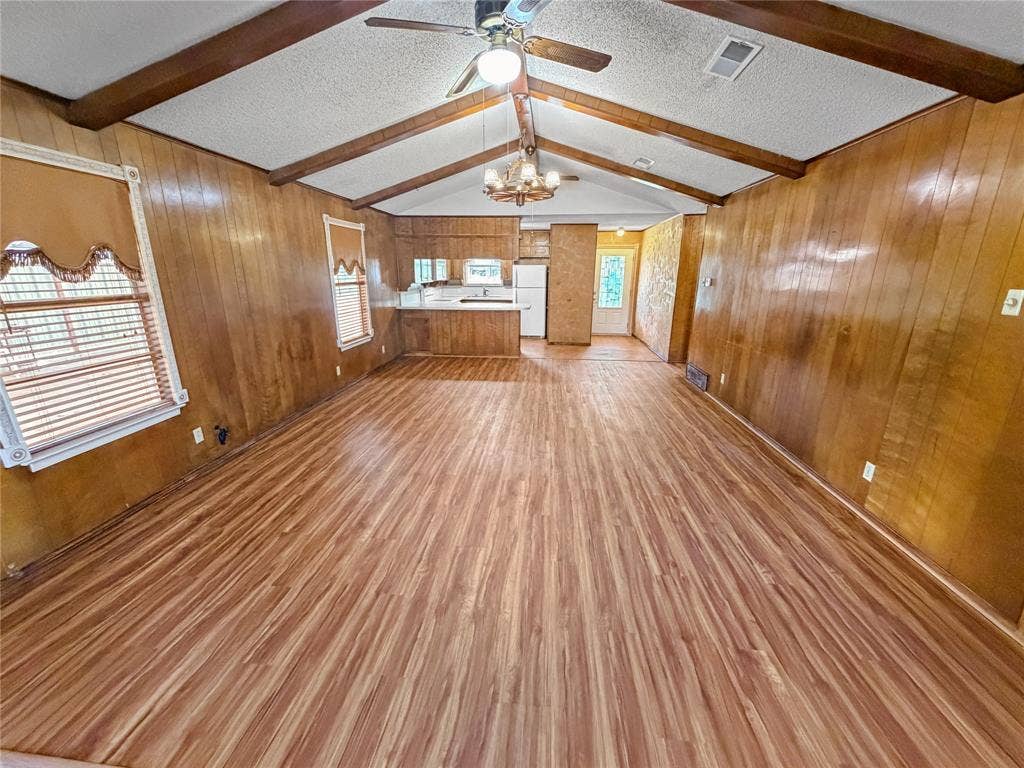 3901 Greenbrook Street, Granbury, TX 76048