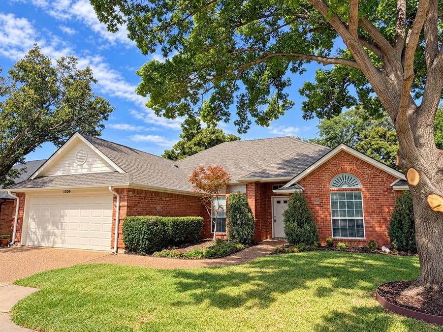 Property photo for 1309 Danielle Drive, Bedford, TX