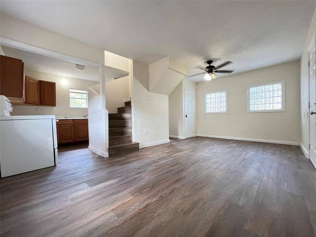 218 N Windomere, #C, Dallas, TX 75208 218 N Windomere, #C, Dallas, TX 75208