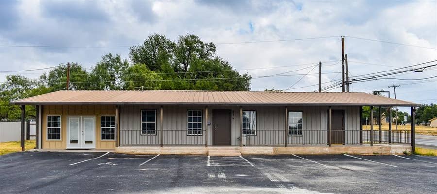 Property photo for 814 W Broadway, Eden, TX