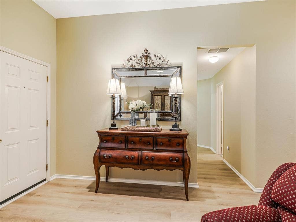 9021 Azinger Drive, Plano, TX 75025 9021 Azinger Drive, Plano, TX 75025