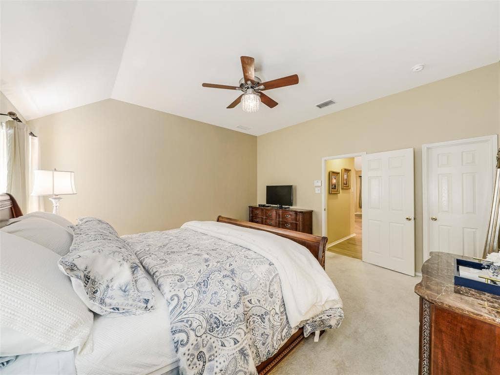 9021 Azinger Drive, Plano, TX 75025 9021 Azinger Drive, Plano, TX 75025