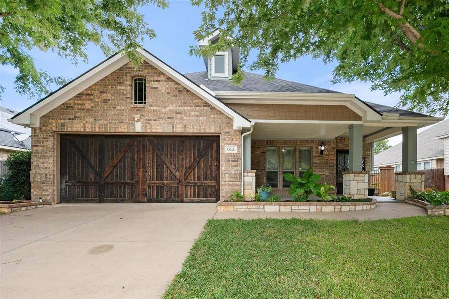 Property photo for 613 Vickie Street, Crowley, TX