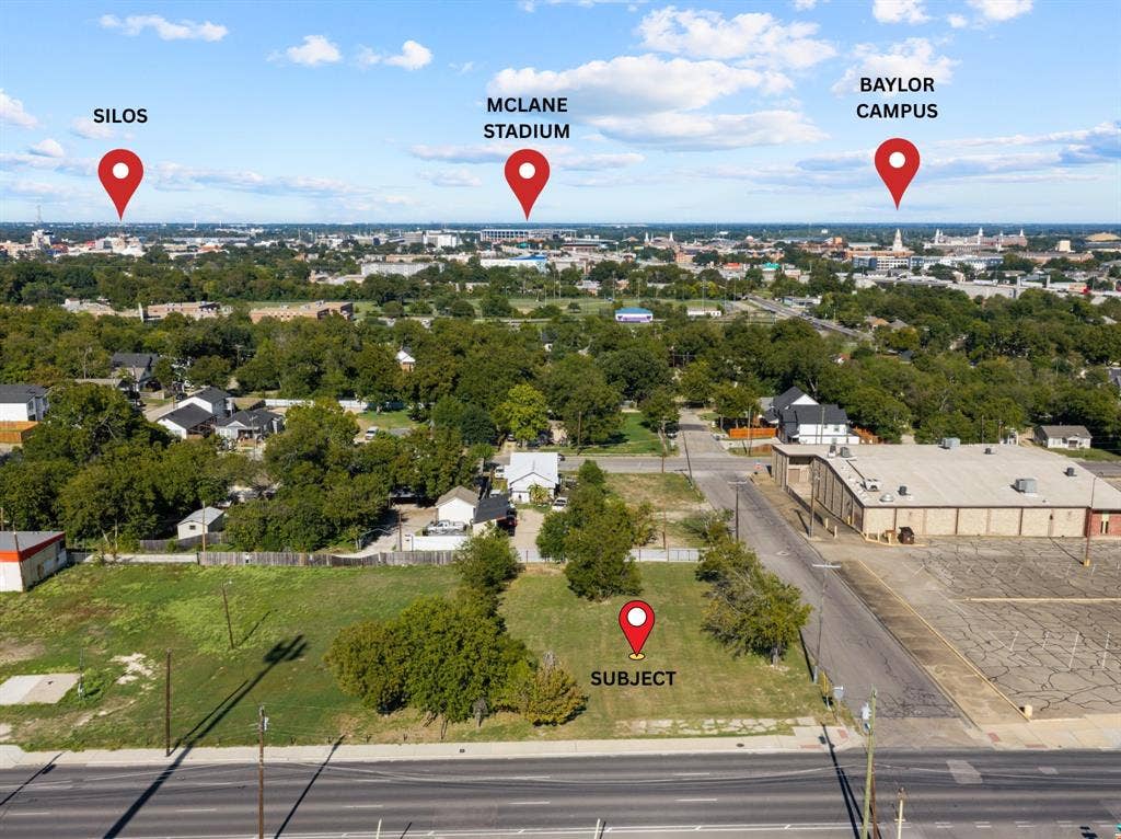 920-928 S 18th Street, Waco, TX 76706 Vacant land parcel featuring mature trees and street frontage with proximity to regional landmarks and institutional facilities