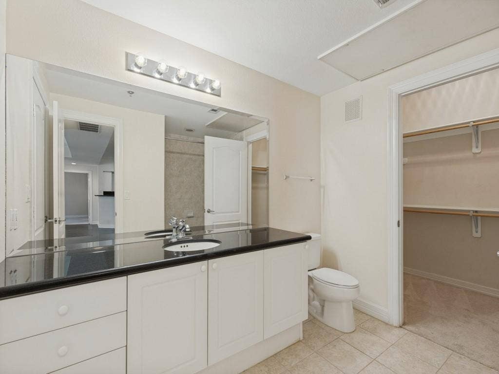 3400 Welborn Street, #316, Dallas, TX 75219 Secondary Bathroom