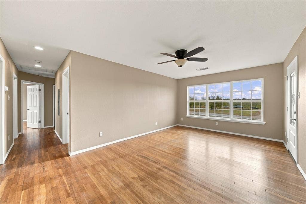 2052 Blue Cut Road S, Moody, TX 76557