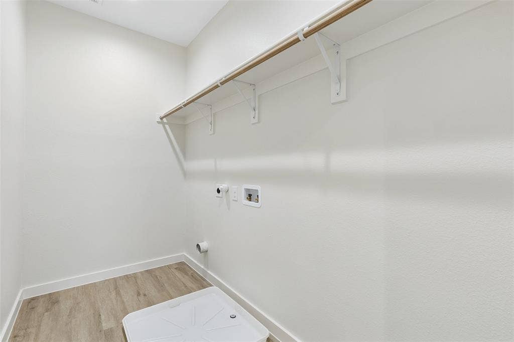 3324 Navaro Street, Dallas, TX 75212 3324 Navaro Street, Dallas, TX 75212