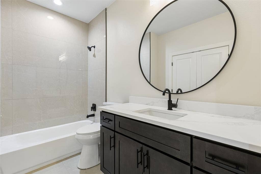 3324 Navaro Street, Dallas, TX 75212 3324 Navaro Street, Dallas, TX 75212