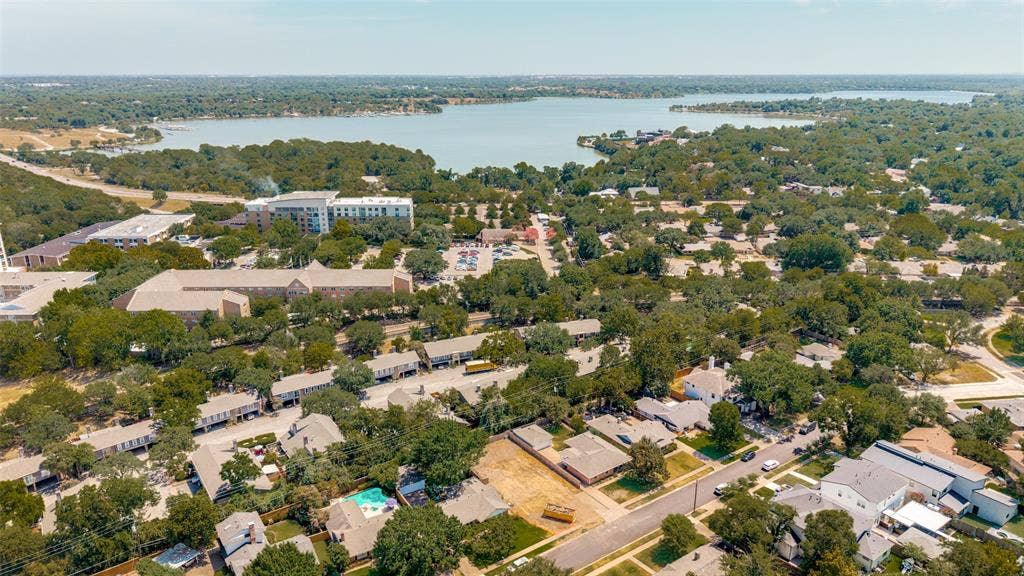 7321 Syracuse Drive, Dallas, TX 75214 7321 Syracuse Drive, Dallas, TX 75214