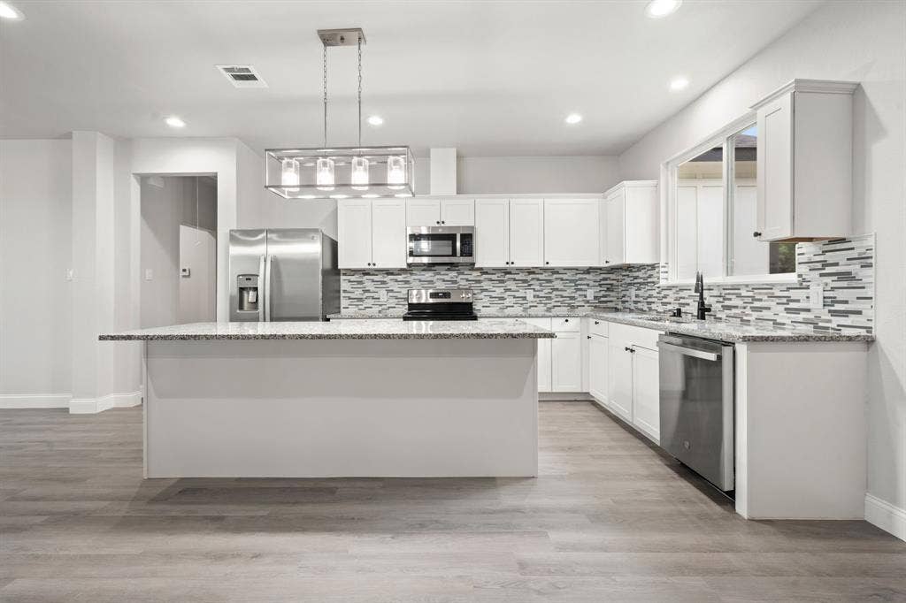 646 County Road 4109, Greenville, TX 75401 646 County Road 4109, Greenville, TX 75401