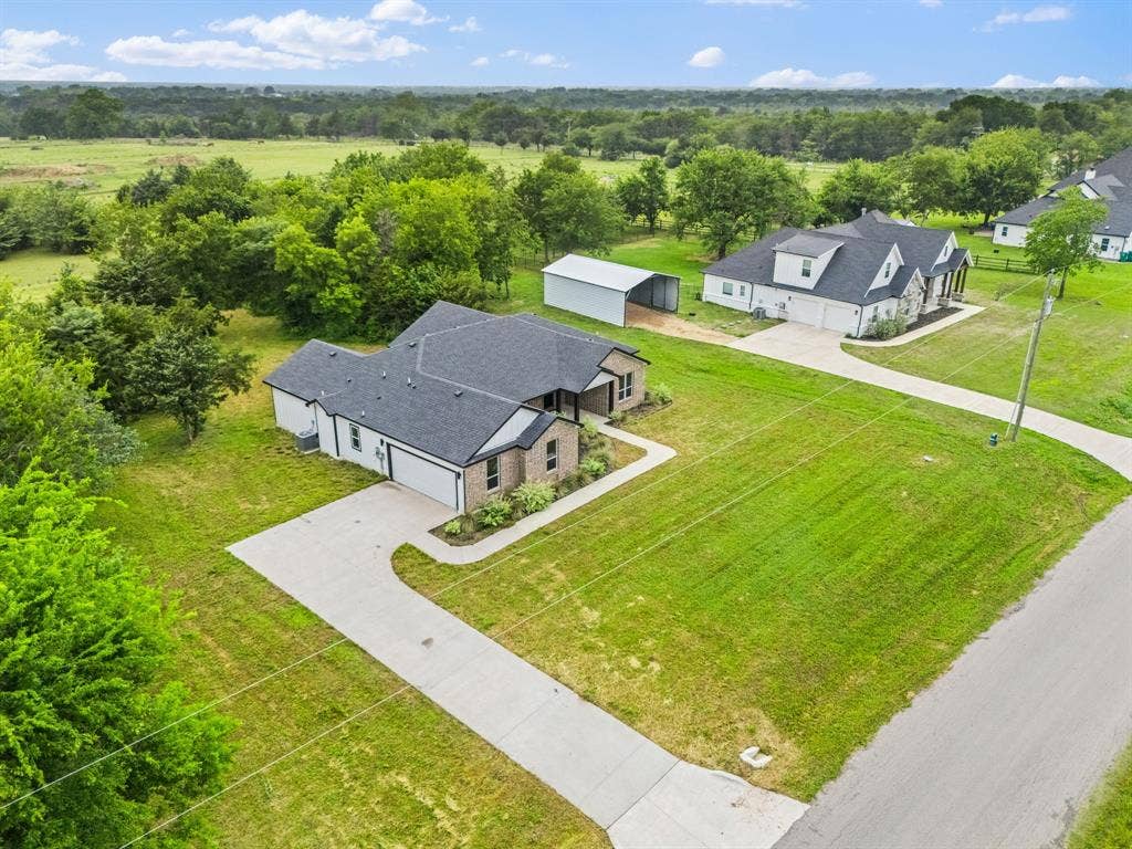 646 County Road 4109, Greenville, TX 75401 646 County Road 4109, Greenville, TX 75401