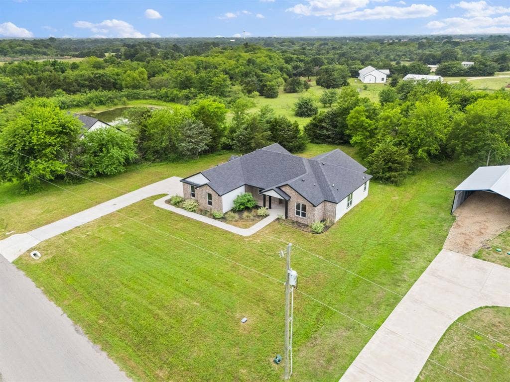 646 County Road 4109, Greenville, TX 75401 646 County Road 4109, Greenville, TX 75401