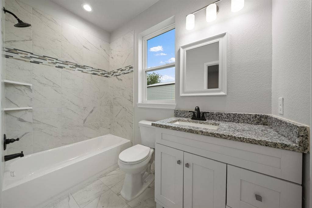 646 County Road 4109, Greenville, TX 75401 646 County Road 4109, Greenville, TX 75401