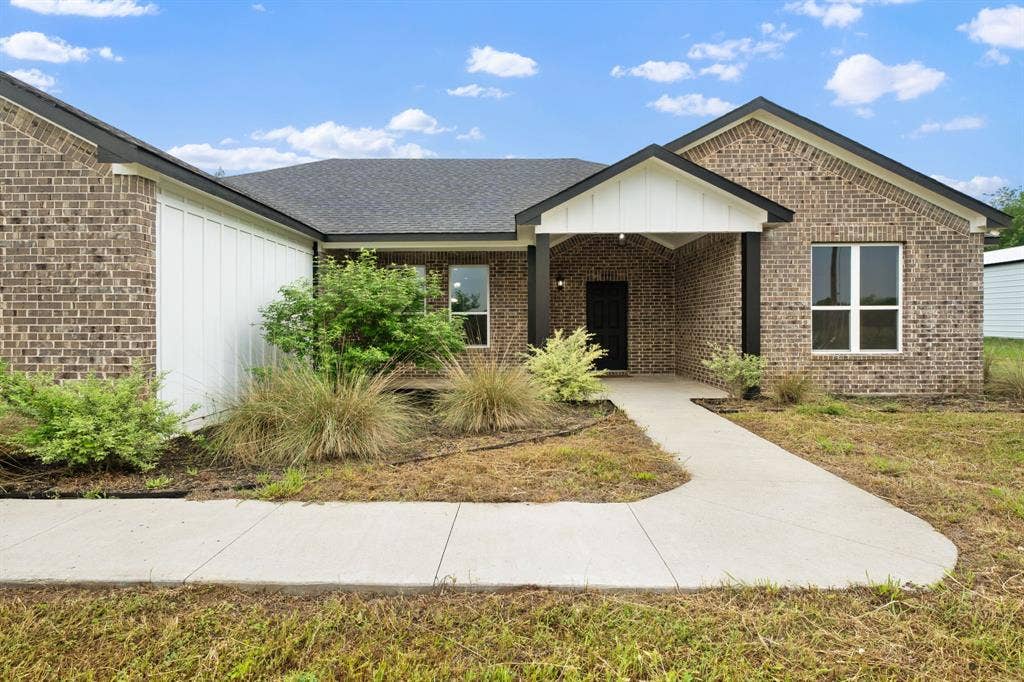 646 County Road 4109, Greenville, TX 75401 646 County Road 4109, Greenville, TX 75401