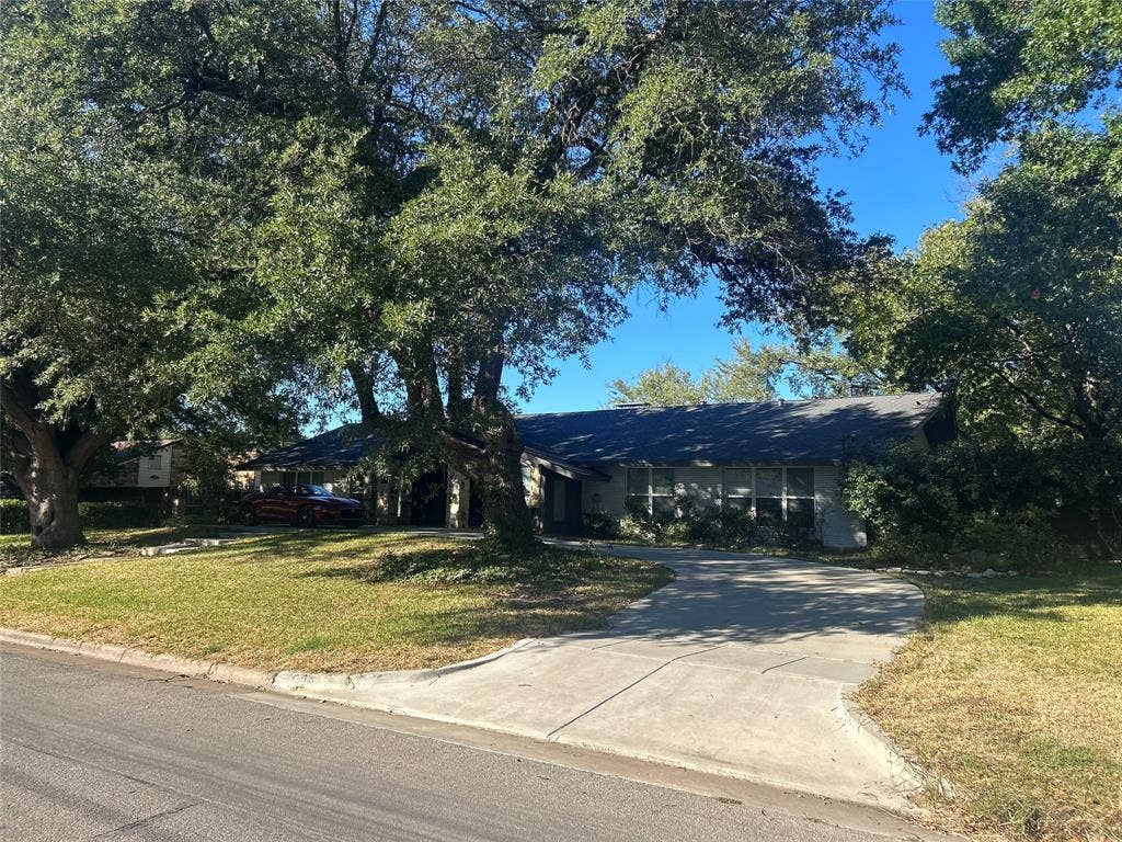 7121 Kendallwood Drive, Dallas, TX 75240 7121 Kendallwood Drive, Dallas, TX 75240