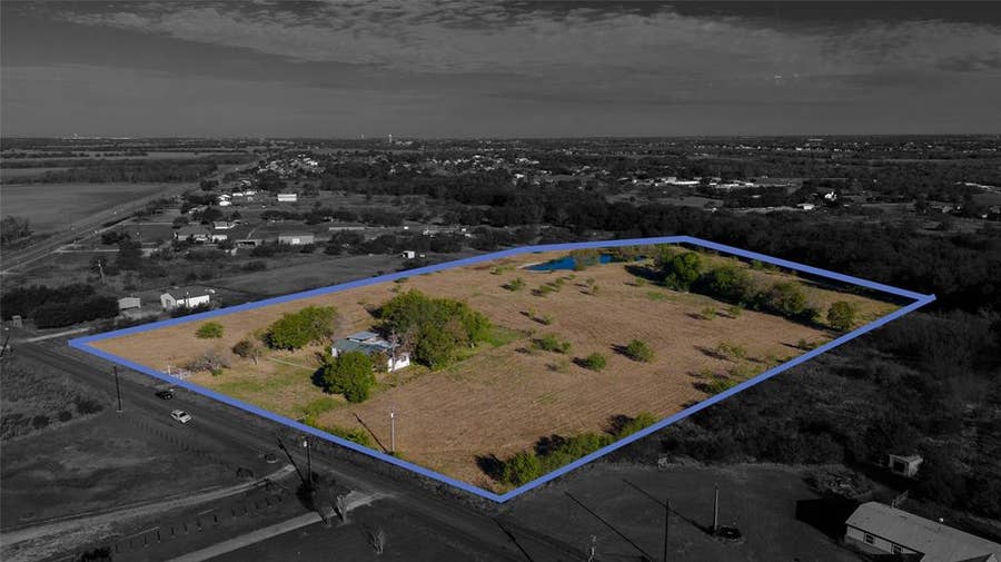 Property photo for 212 Old Wagon Road, Royse City, TX