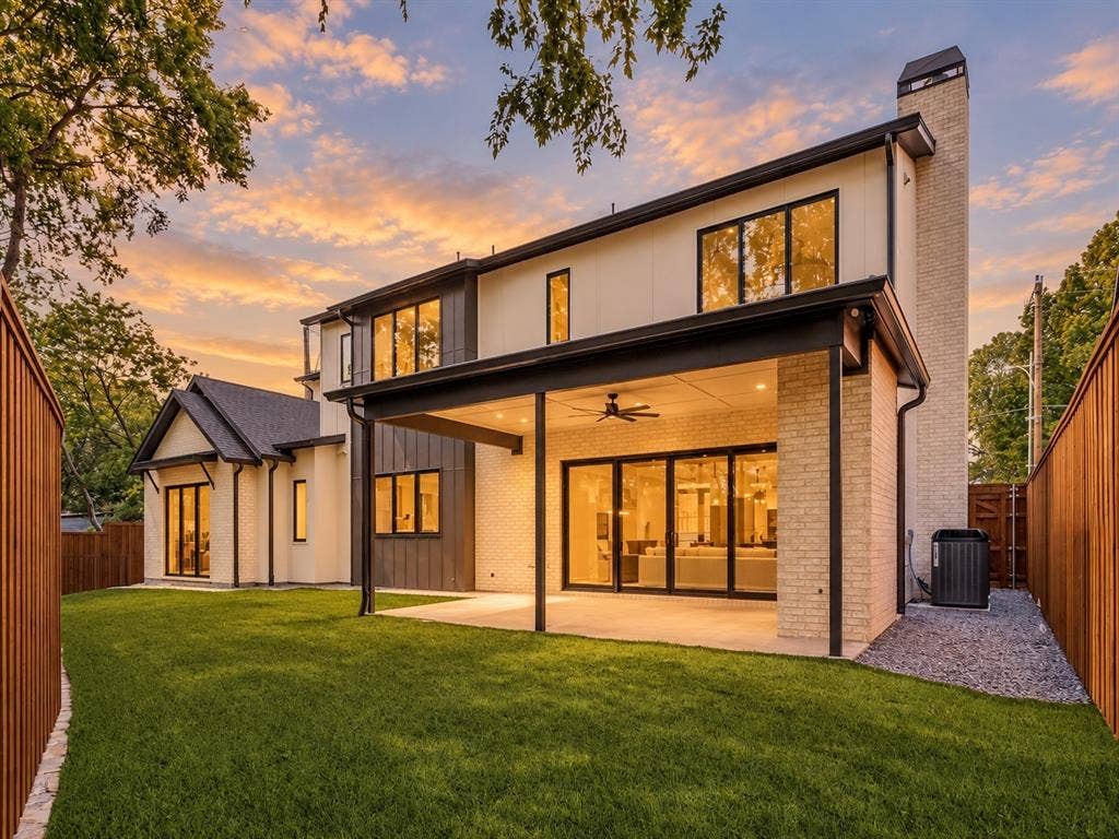 1622 Old Gate Lane, Dallas, TX 75218