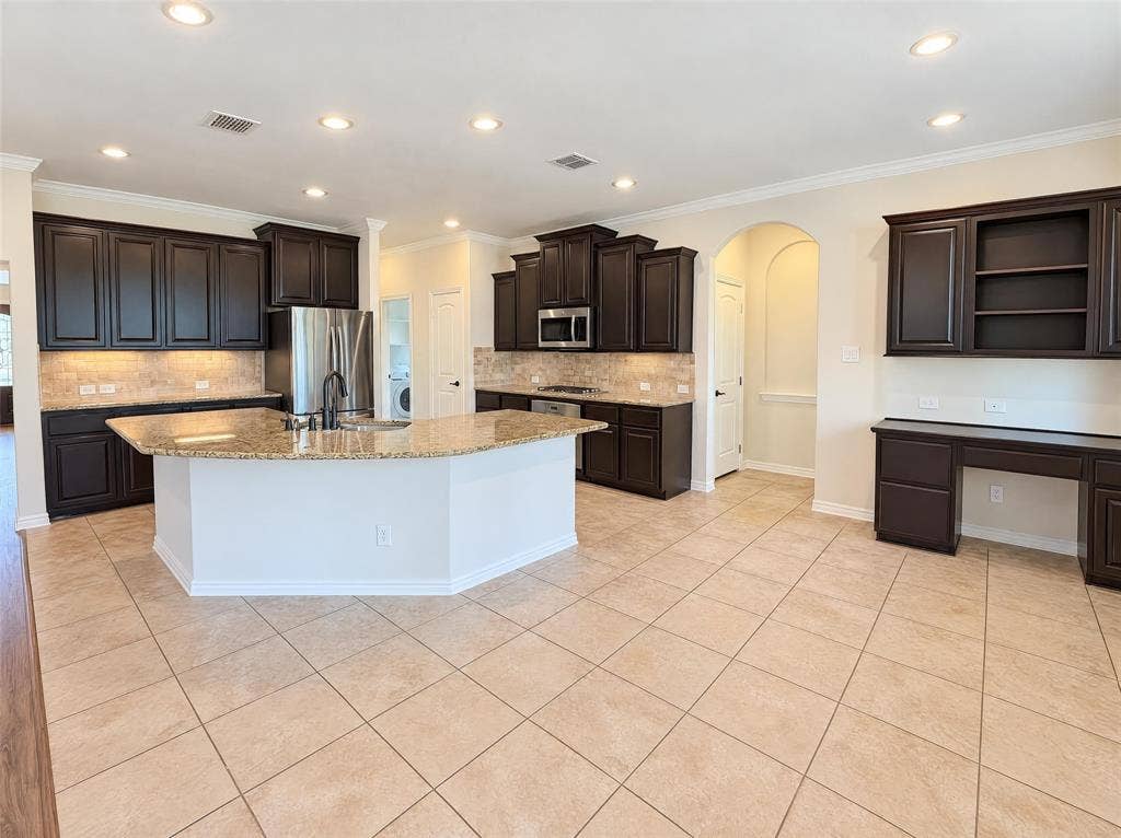 6715 Winding Valley Trail, Rowlett, TX 75089 6715 Winding Valley Trail, Rowlett, TX 75089