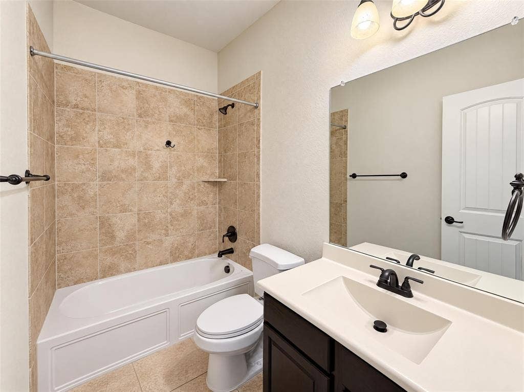 6715 Winding Valley Trail, Rowlett, TX 75089 6715 Winding Valley Trail, Rowlett, TX 75089