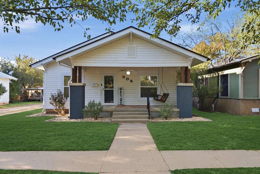 Property photo for 906 W 7th Street, Cisco, TX