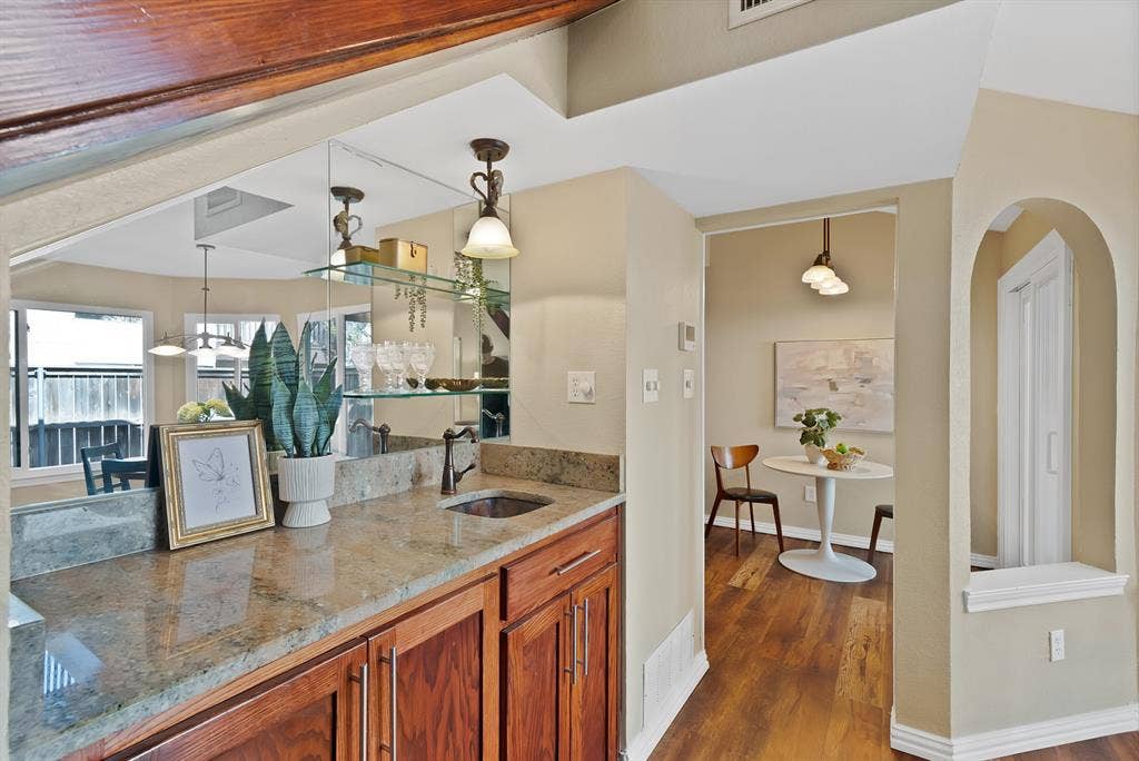 18040 Midway Road, #207, Dallas, TX 75287 18040 Midway Road, #207, Dallas, TX 75287