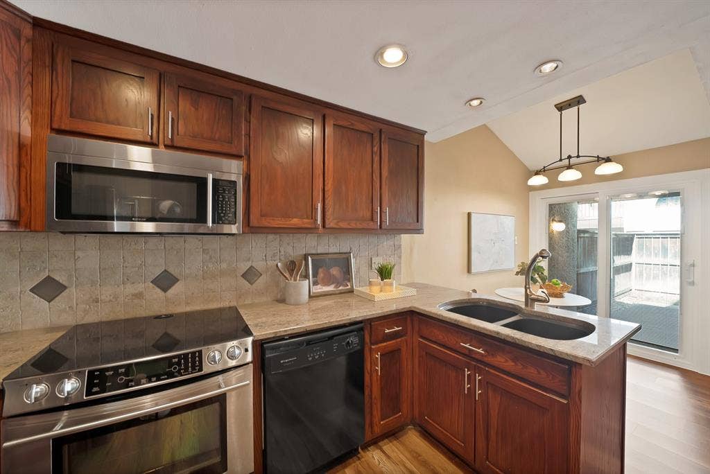 18040 Midway Road, #207, Dallas, TX 75287 18040 Midway Road, #207, Dallas, TX 75287