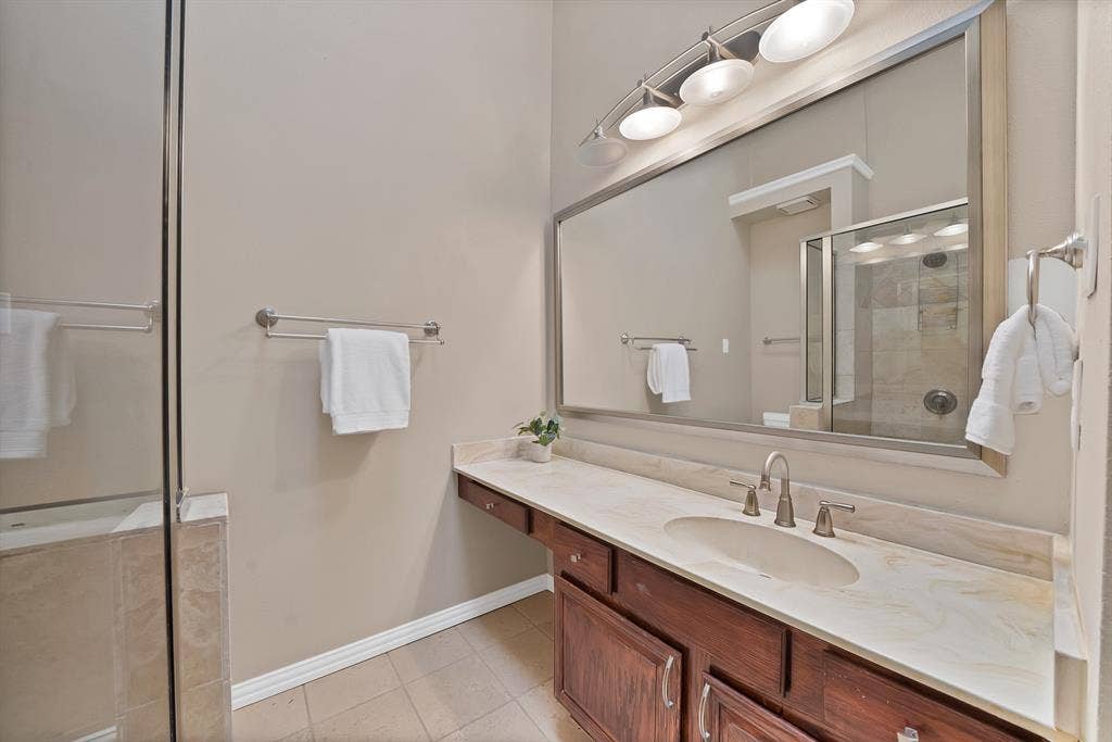 18040 Midway Road, #207, Dallas, TX 75287 18040 Midway Road, #207, Dallas, TX 75287