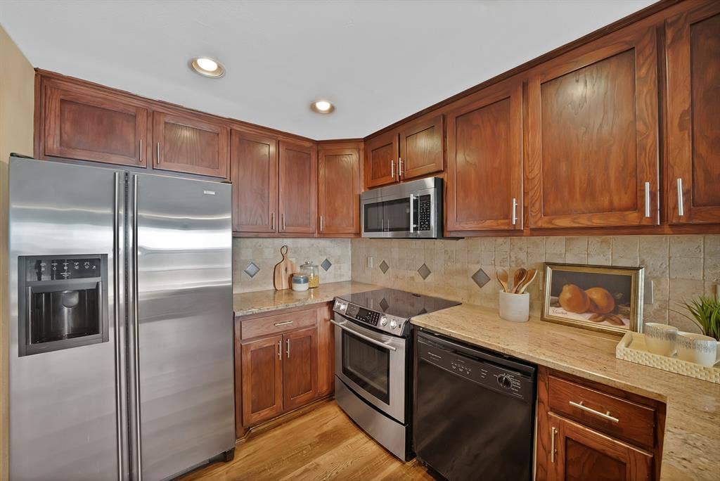 18040 Midway Road, #207, Dallas, TX 75287 18040 Midway Road, #207, Dallas, TX 75287