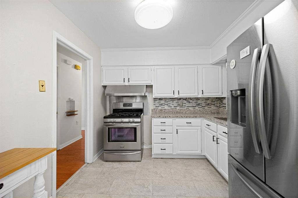 7215 Wilcox Drive, Dallas, TX 75232 7215 Wilcox Drive, Dallas, TX 75232