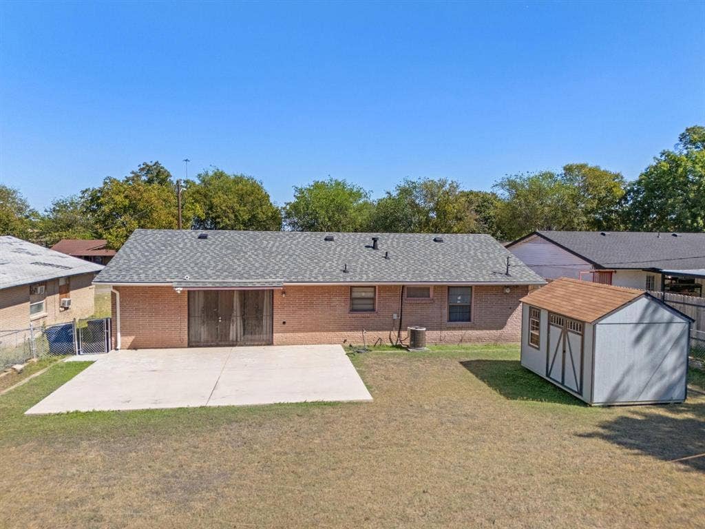 7215 Wilcox Drive, Dallas, TX 75232 7215 Wilcox Drive, Dallas, TX 75232