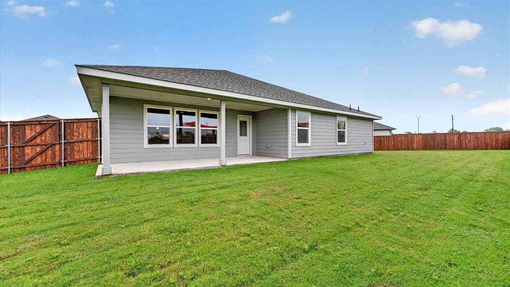 10425 SUNSET SHORE Drive, Grand Prairie, TX 76065 10425 SUNSET SHORE Drive, Grand Prairie, TX 76065