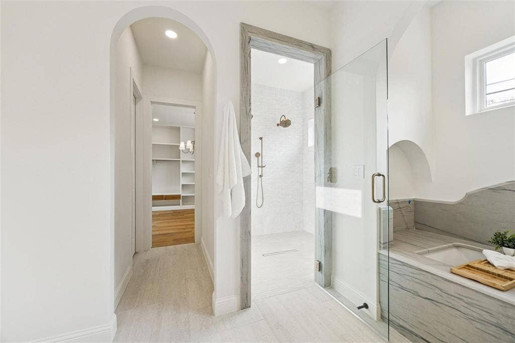 6860 Southridge Drive, Dallas, TX 75214 6860 Southridge Drive, Dallas, TX 75214